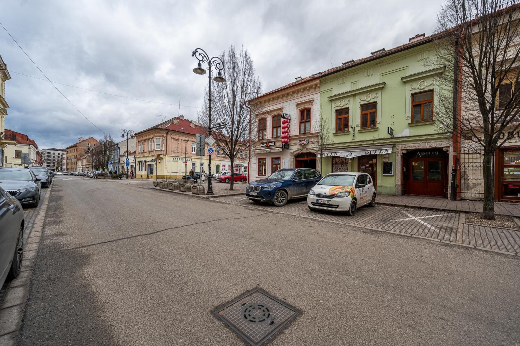 K1 Piatok Sobota Disco Cez Tyzden Tichy Apartman Kosice Exterior photo